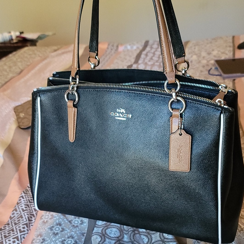 Handbag - Picture 7 of 7